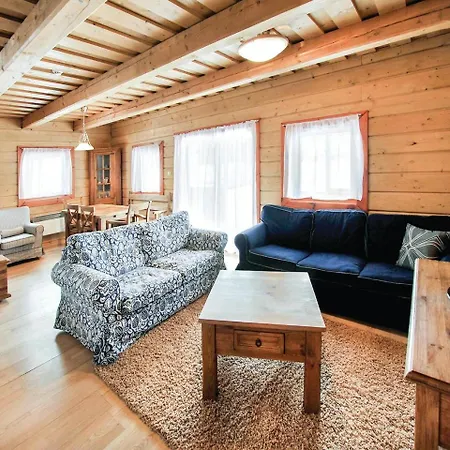 Three-bedroom Holiday In Prázdninový dům *