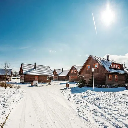 Three-bedroom Holiday In Prázdninový dům Malatiny
