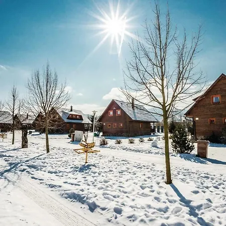 Three-bedroom Holiday In Prázdninový dům Malatiny